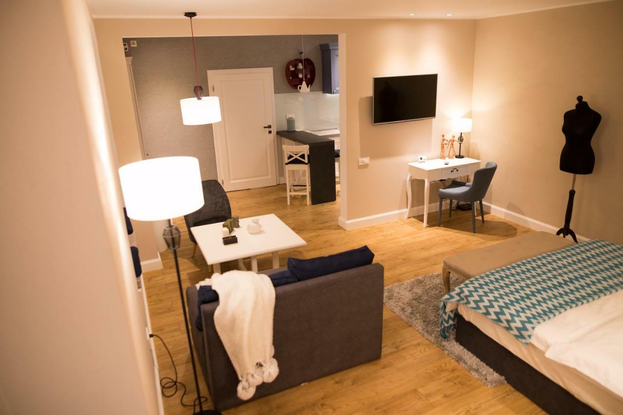 Quiboo Apartment Brasov Luaran gambar