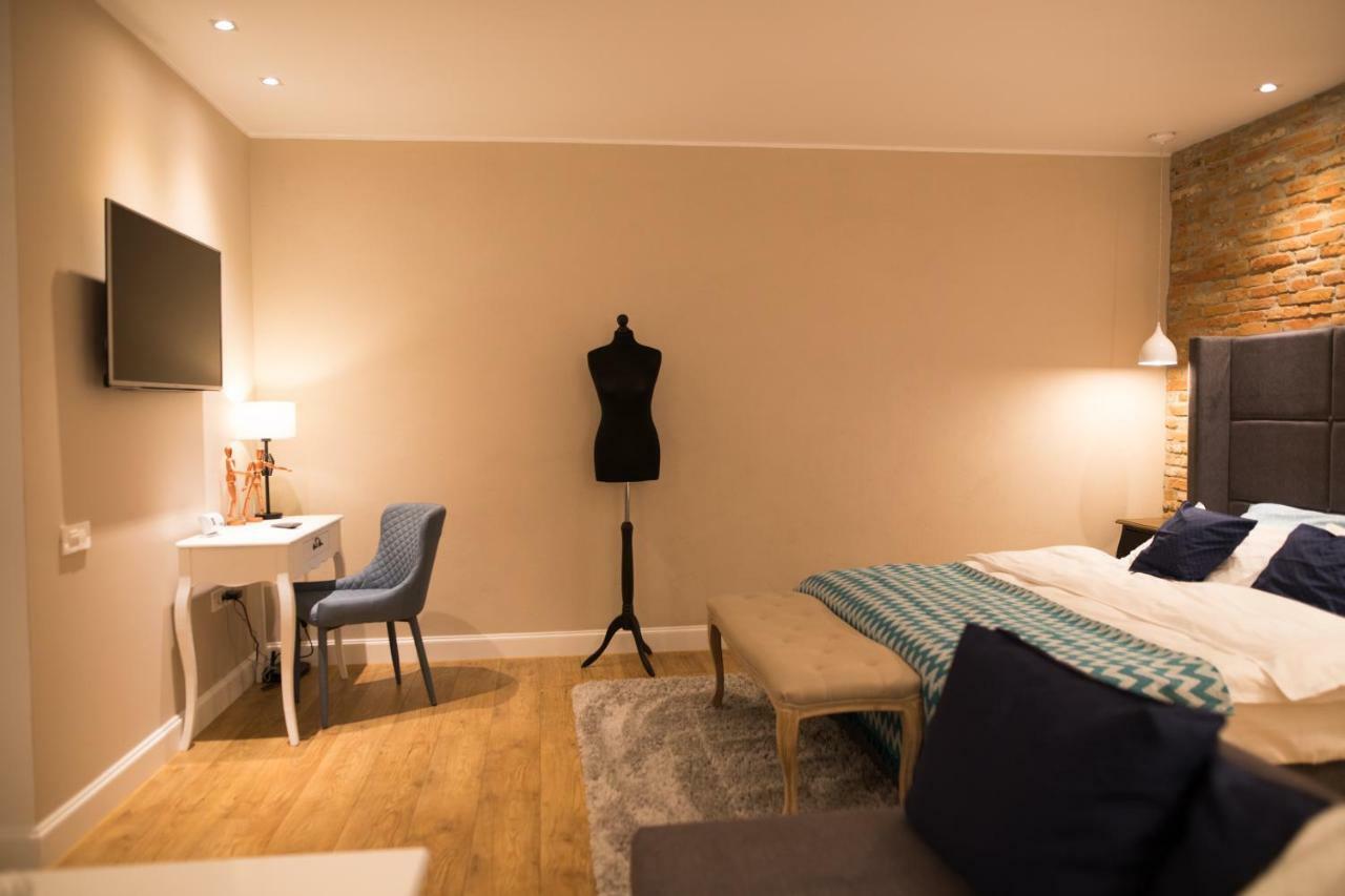 Quiboo Apartment Brasov Luaran gambar