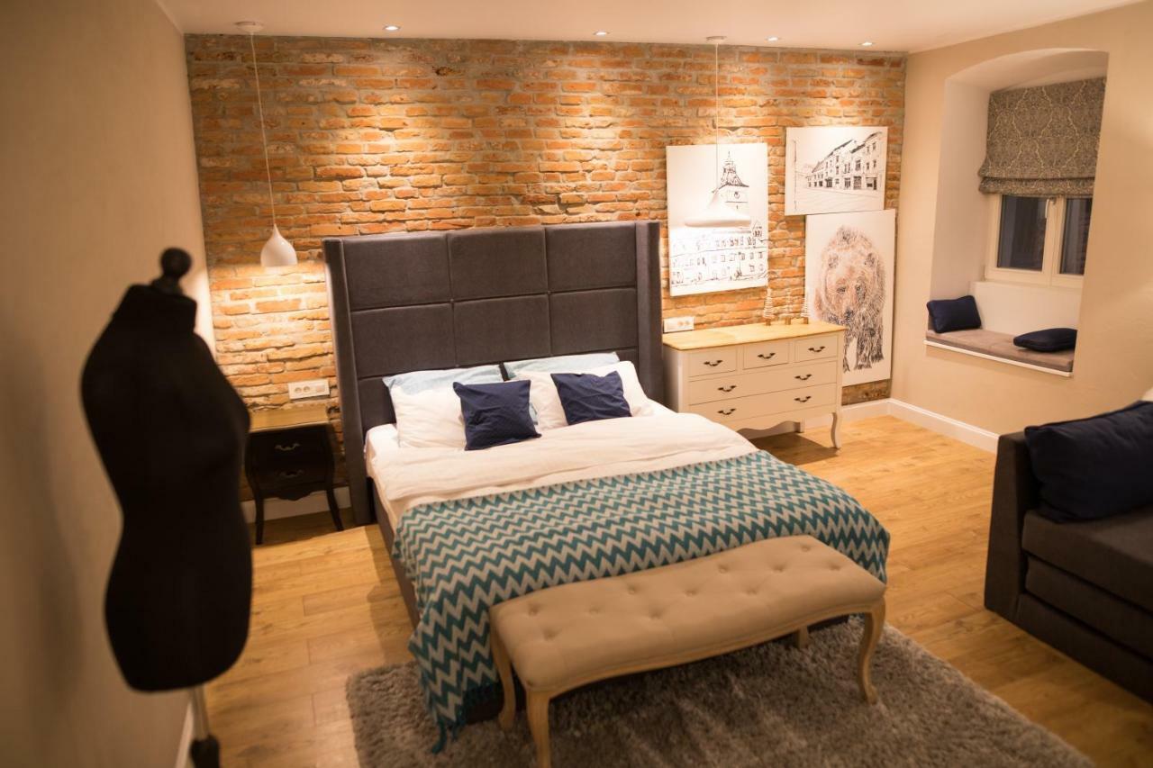 Quiboo Apartment Brasov Luaran gambar