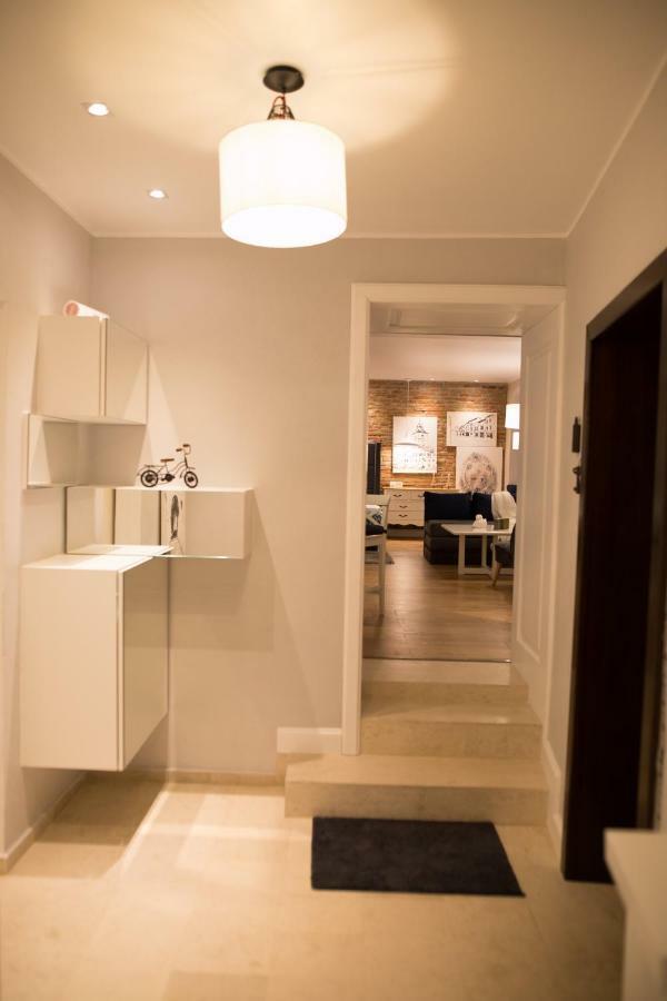 Quiboo Apartment Brasov Luaran gambar